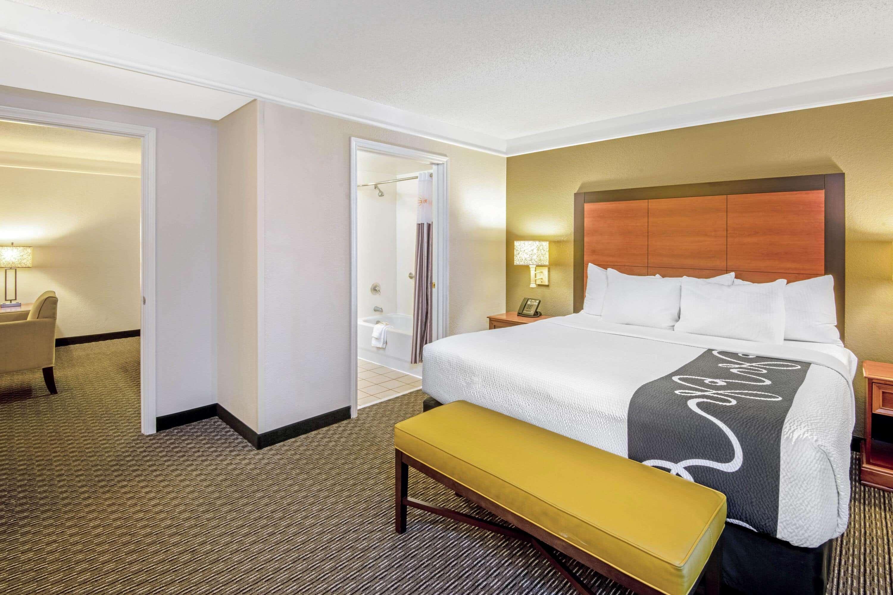 La Quinta By Wyndham San Antonio Airport Hotel Bagian luar foto