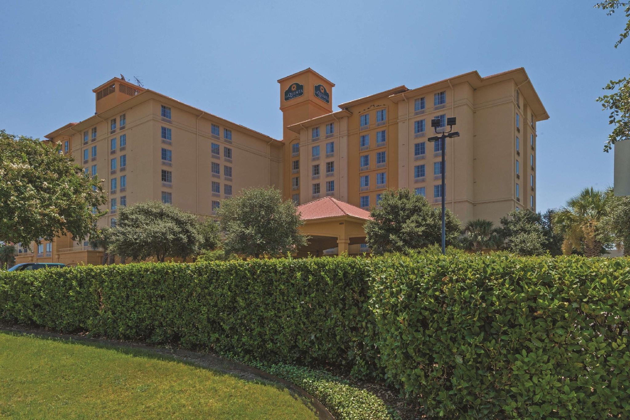 La Quinta By Wyndham San Antonio Airport Hotel Bagian luar foto