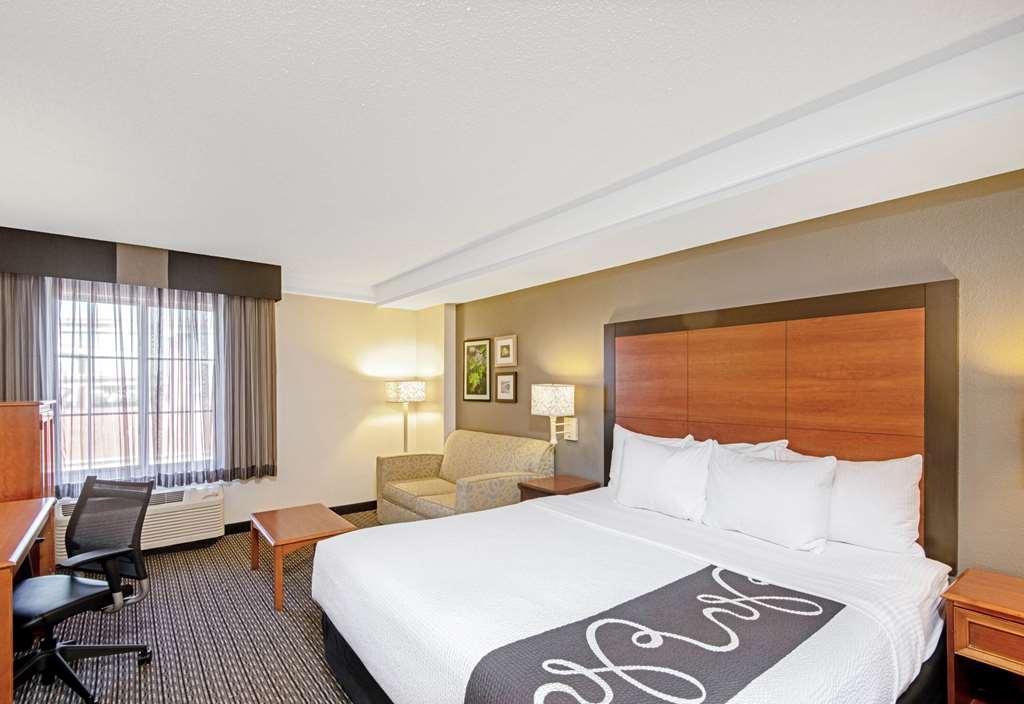 La Quinta By Wyndham San Antonio Airport Hotel Ruang foto